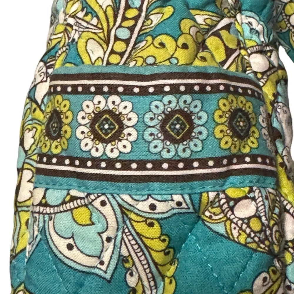 Vera Bradley Peacock Design Quilted Backpack. EUC